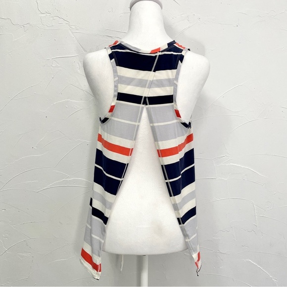 Lululemon All Tied Up Tank
Beach Blanket Stripe Alarming Naval Blue - Picture 8 of 15